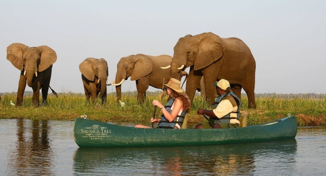 Захватывающие прогулки по реке Замбези над водопадом
