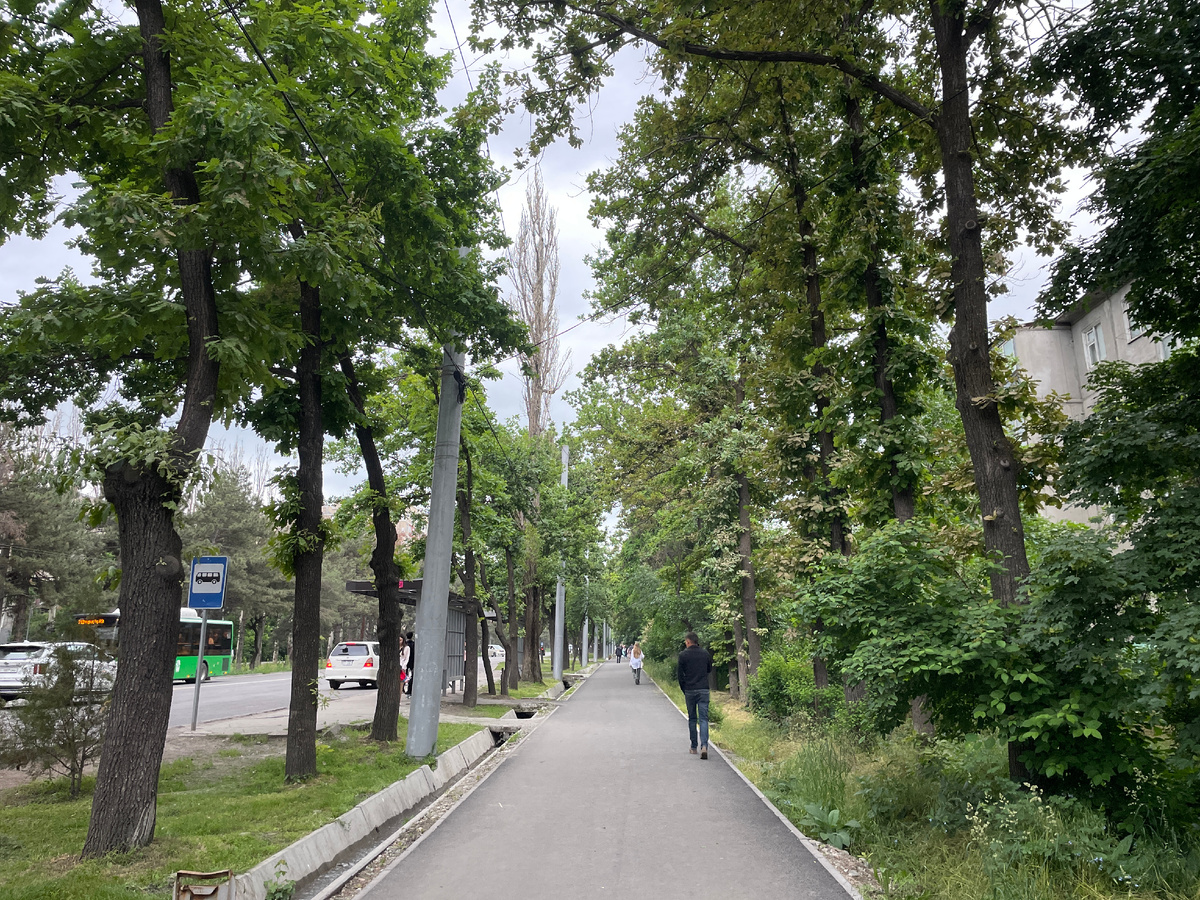 Между 3 и 4 микрорайонами