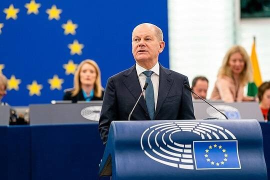    Шольц выступил за развитие инфраструктуры Польши и ФРГ для переброски оружия