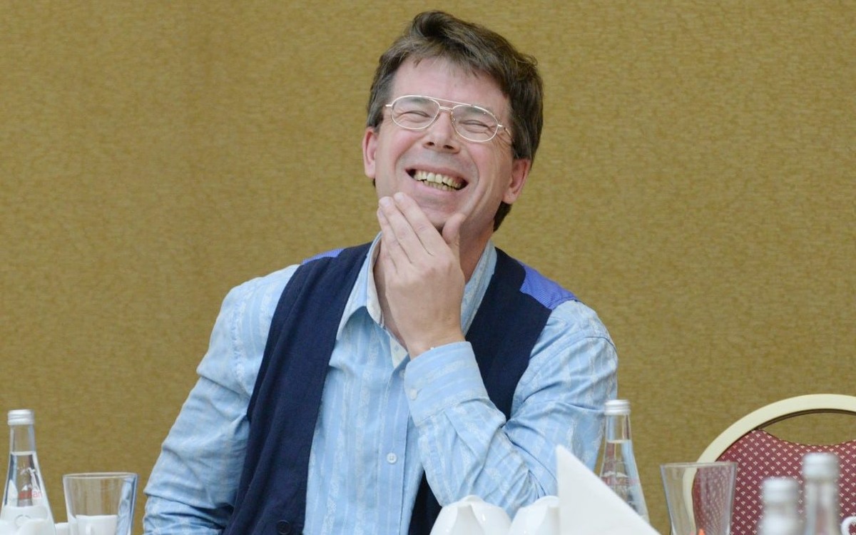    Довести сеть фастфуда до ужасного состояния и попробовать вернуть всё обратно – реально? Интервью «Абирега» Фото Олега Харсеева