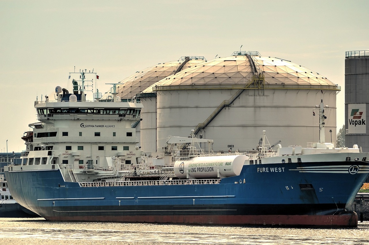 Российский морской регистр судоходства разработал  поправки к Международному кодексу постройки и оборудования судов, перевозящих опасные химические грузы наливом.