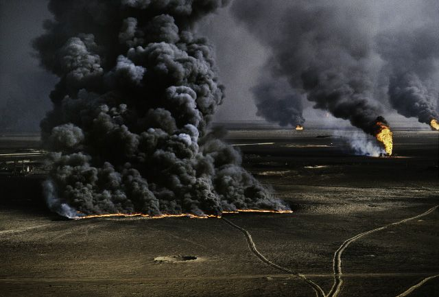 «Отступление Хусейна и 600 подожжённых нефтяных скважин»: одна из крупнейших техногенных катастроф