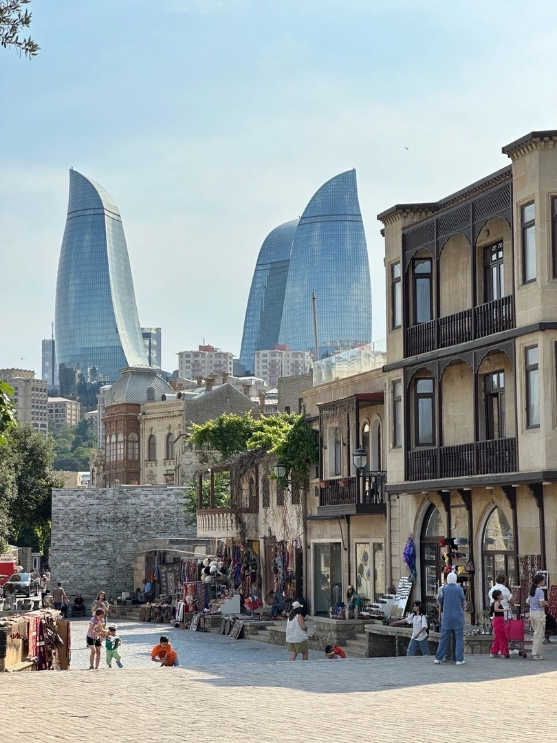 На мой взгляд Баку самая ухоженная, богатая и красивая столица в Закавказье.