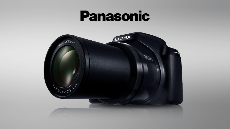 Panasonic абсолютно неожиданно выпустили камеру с несменным объективом, который поддерживает 60 кратное оптическое зуммирование (и 120х цифровое). Камера получила 18.