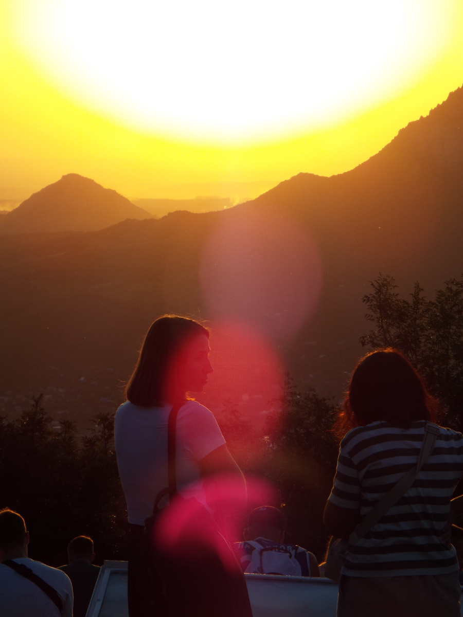 Середина лета на Машуке: время огненных закатов (июнь 2024 года)