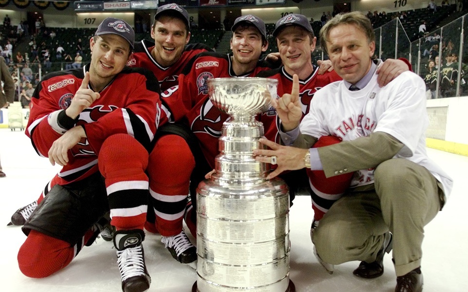 Фото с яндекс.картинки (А.Могильный, В.Малахов, С.Брылин, С.Немчинов и тренер В.Фетисов)