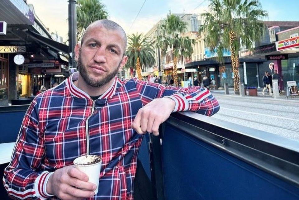    Спортсмен не видит разницы в ценах на чашку кофе в Мельбурне и Махачкале. Личная страничка героя публикации в соцсети