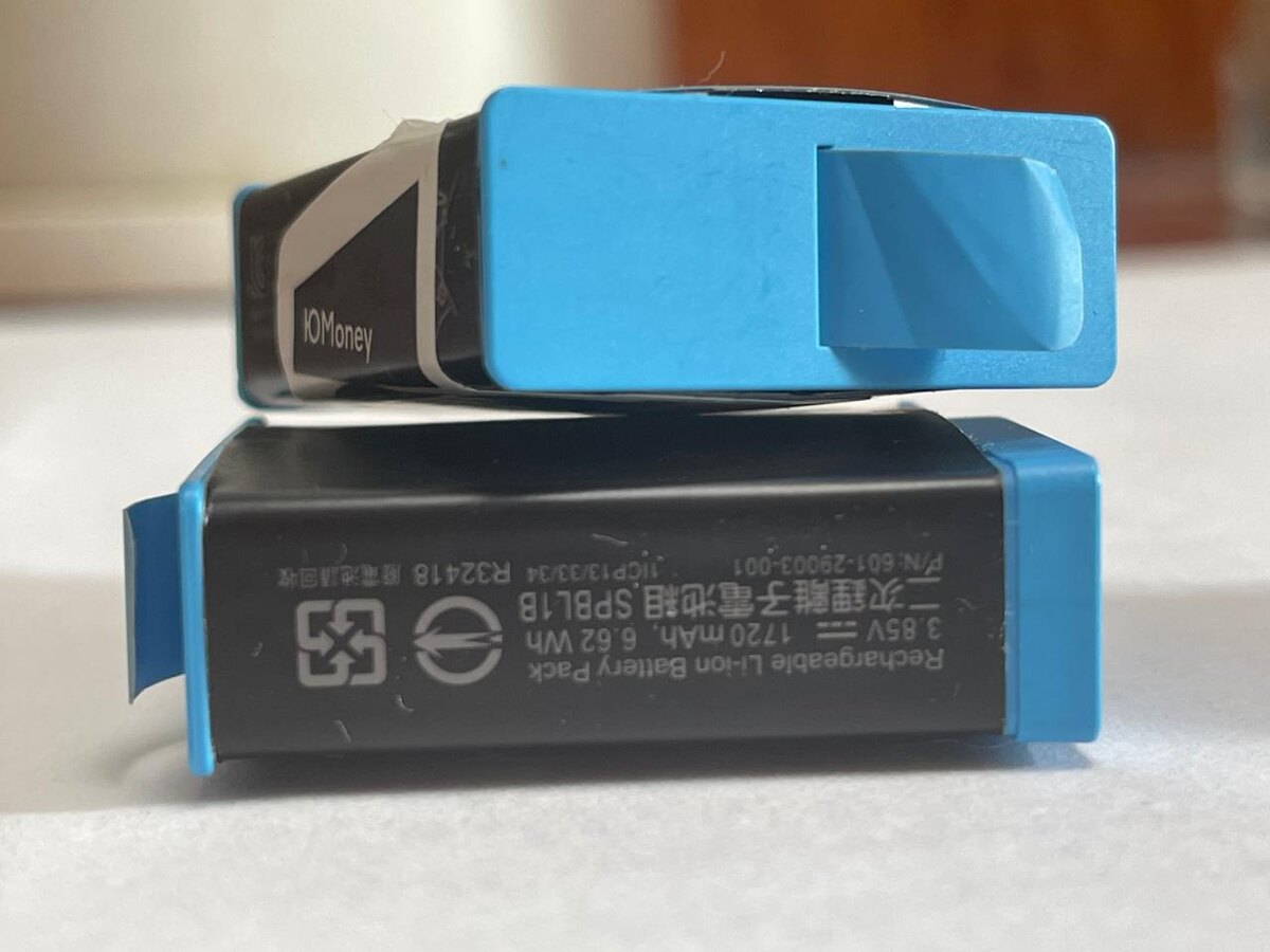 Пример вздутого аккумулятора GoPro 