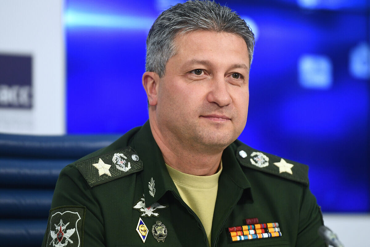 Тимур Иванов был довольно публичным генералом, но паркетным. 