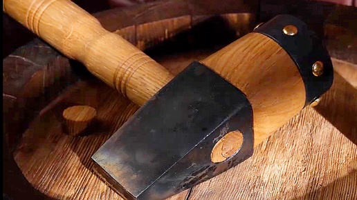 Реставрация старинного молотка для сбитие деревянных бочек своими руками от САМОДЕЛЫЧА