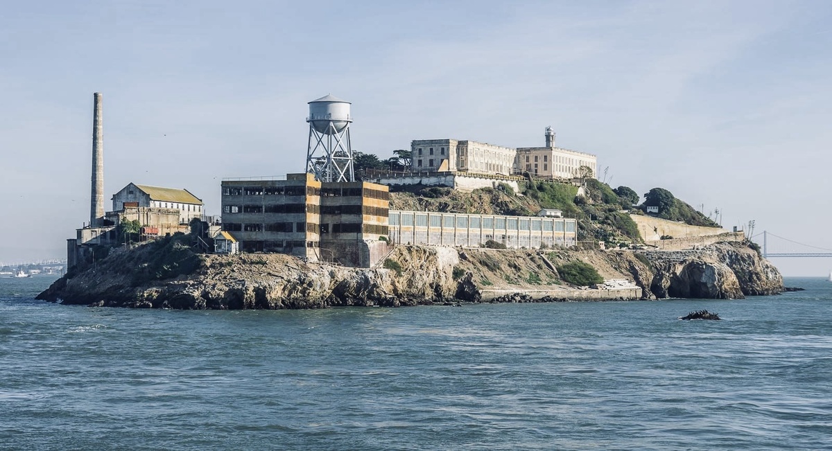 Алькатрас (Alcatraz Island)