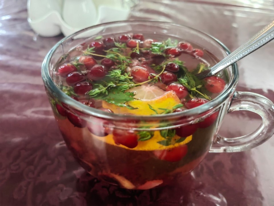    Монастырский чай из десятка трав. Юлия АНДРИЕНКО