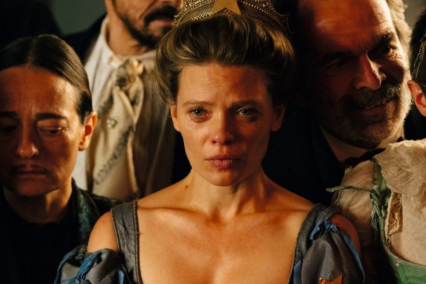 Листайте кадры.