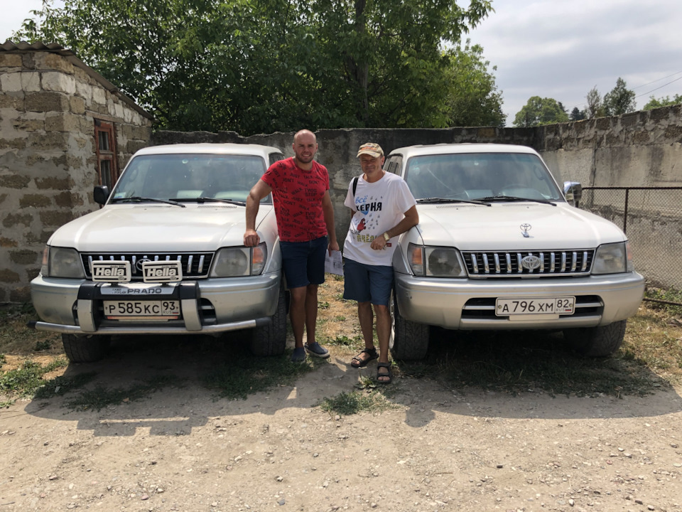 (слева наш авто, справа будущий наш автомобиль)