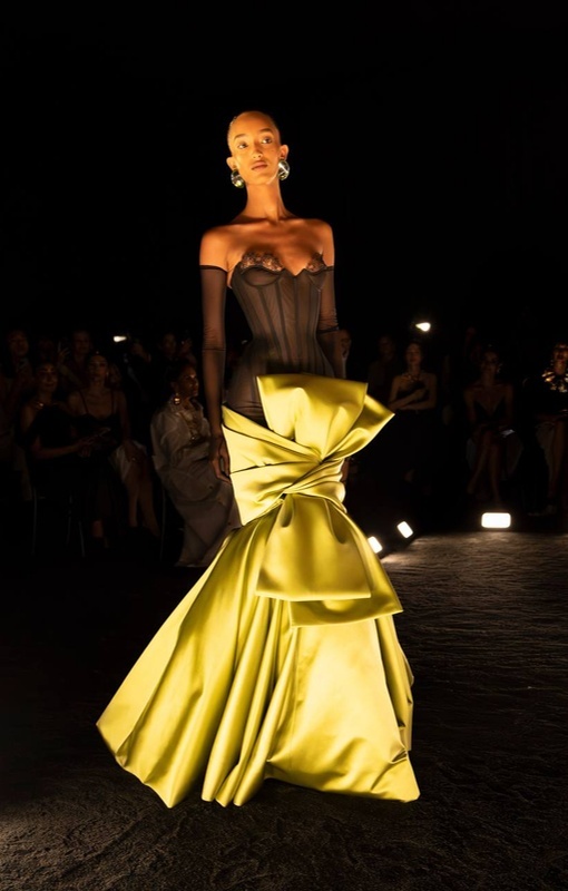 Кутюрная неделя моды в Париже 2024/2025 собрала величайших дизайнеров и моделей со всего мира