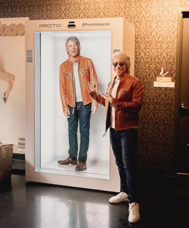    Голограмма Джона Бон Джови / billboard.com