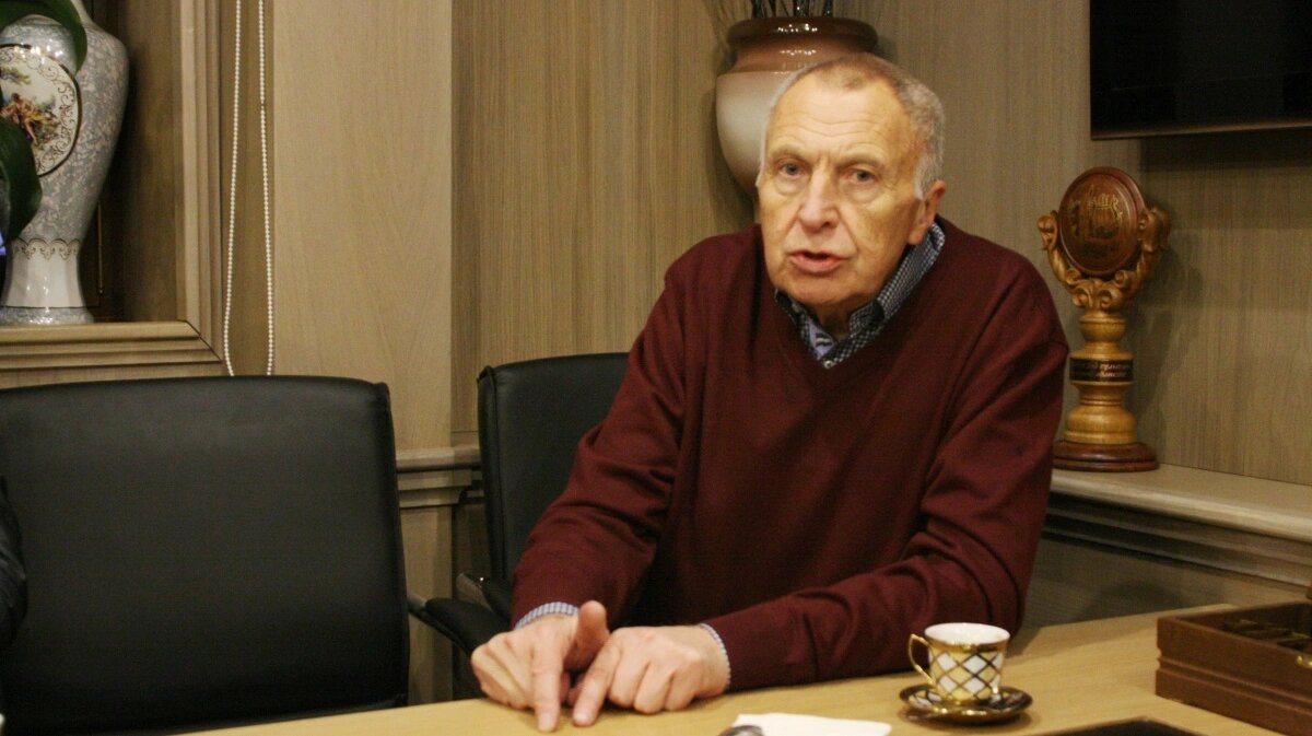 Народный артист РФ (2003) г.) Андрей Сергеевич Смирнов. Фото - Яндекс-картинки