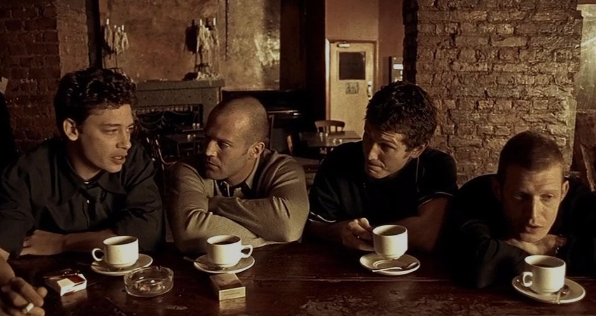 Слоган к фильму: «Они проиграли полмиллиона в карты, но у них еще есть кое-какие козыри в рукаве»