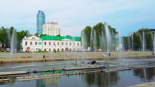 Екатеринбург | Исторический сквер в Центре города (Июнь, 2024)