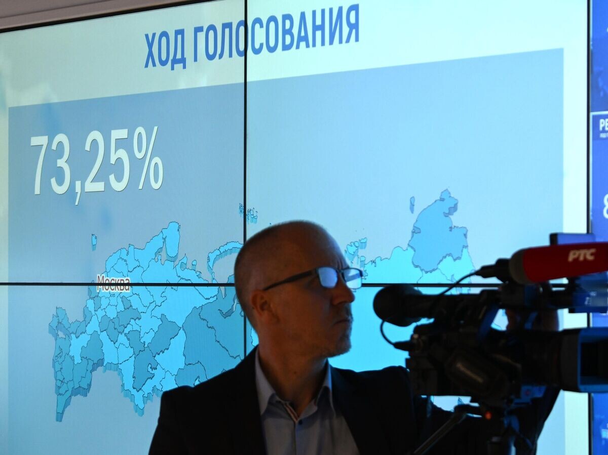    Работа информационного центра ЦИК РФ© РИА Новости / Максим Блинов