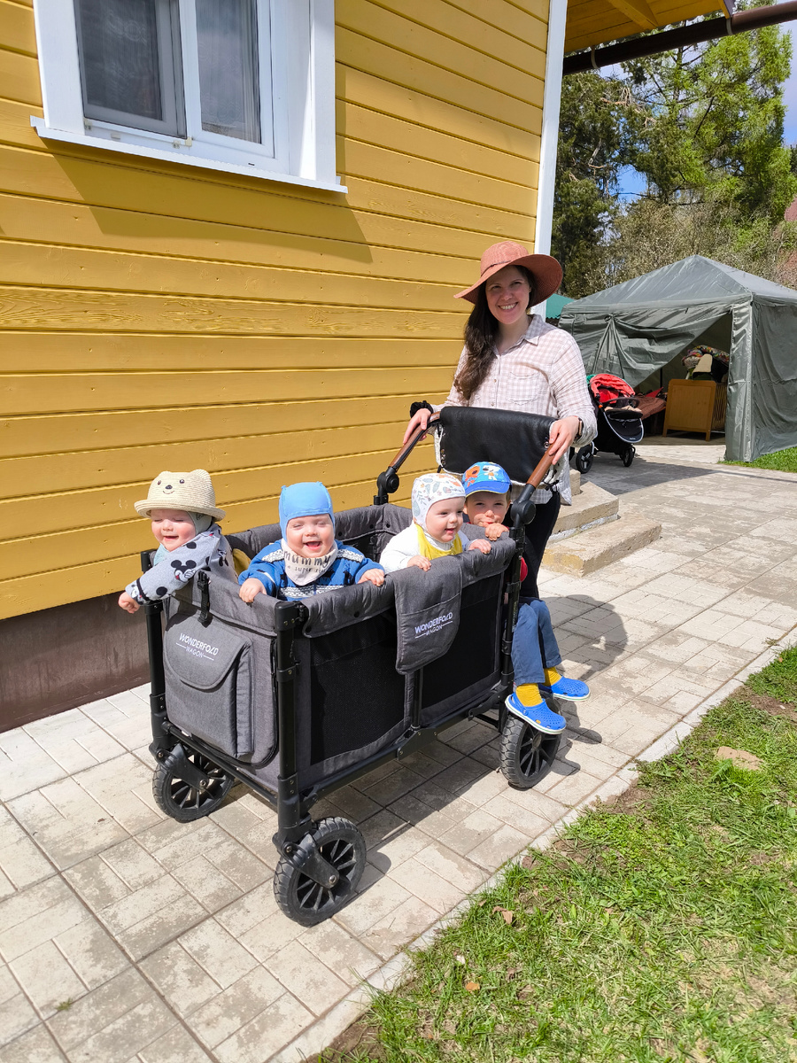 Одна на из первых поездок, ещё весной.