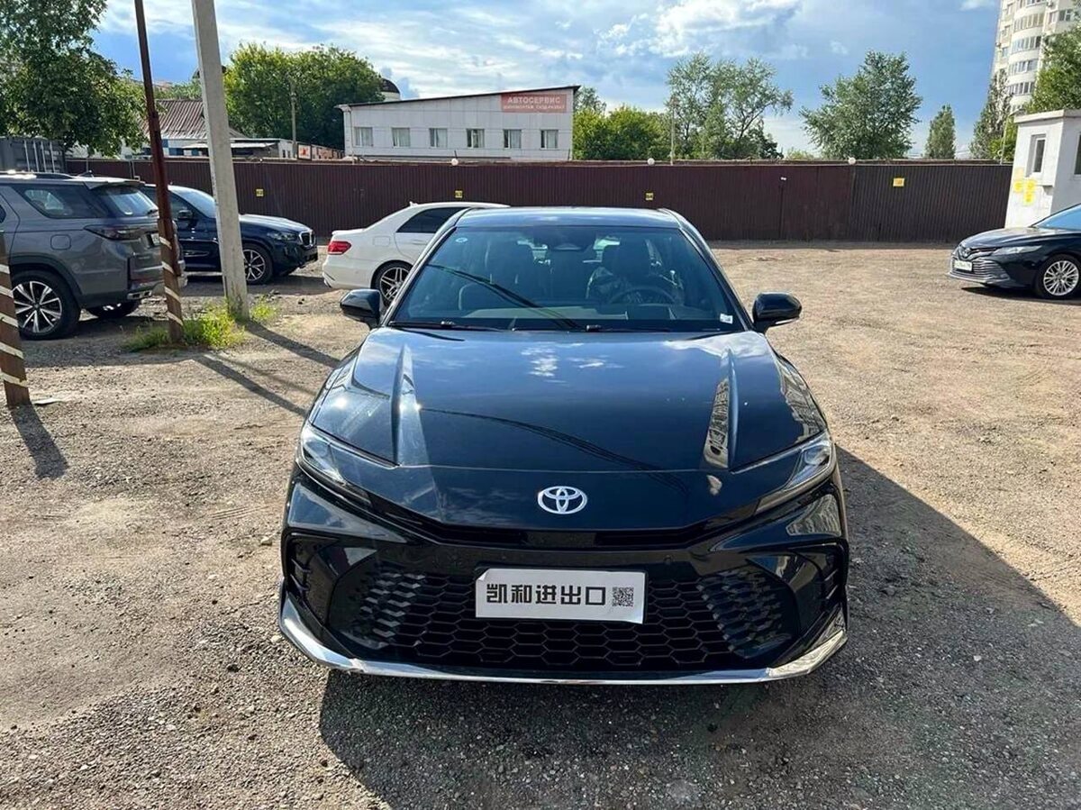 Новая Тойота Camry XV80. Источник фото - auto.ru