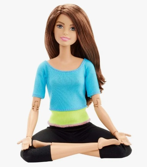 Серия "Безграничные движения" или "Made-To-Move", Джойс в синем топе