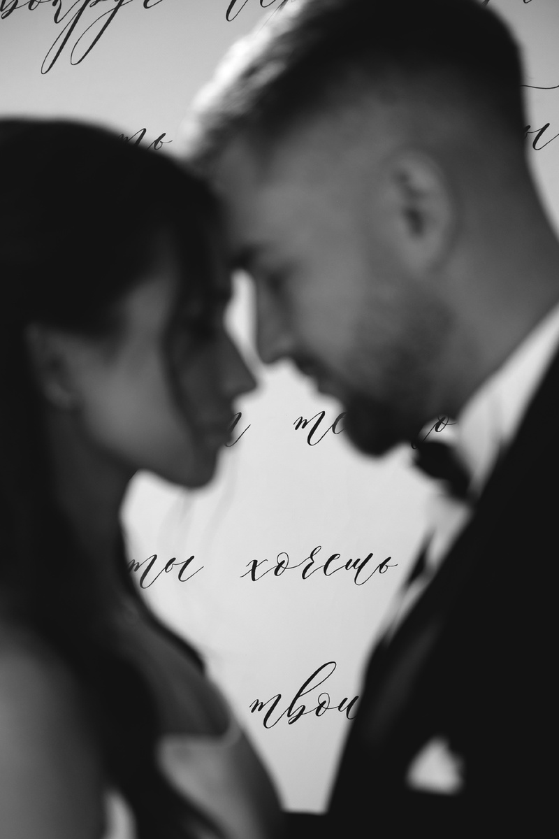 Концепт писем подарил нам огромное поле для творчества и разных тематических деталей.