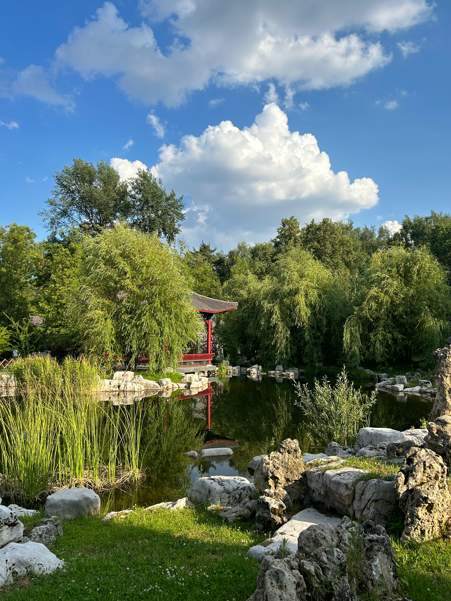 пруд «Линлун» 