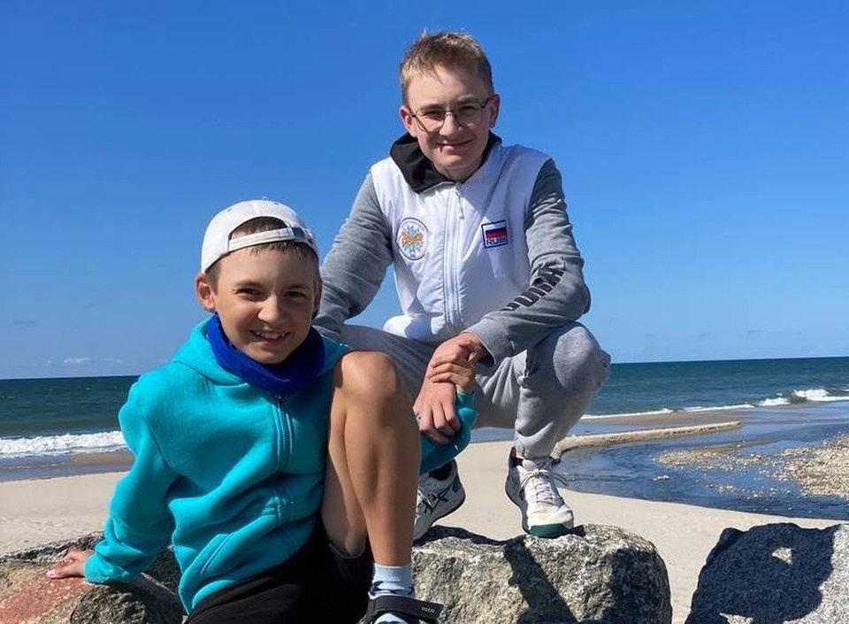    Андрей Науменя (справа) с братом Владиславом. семейный архив