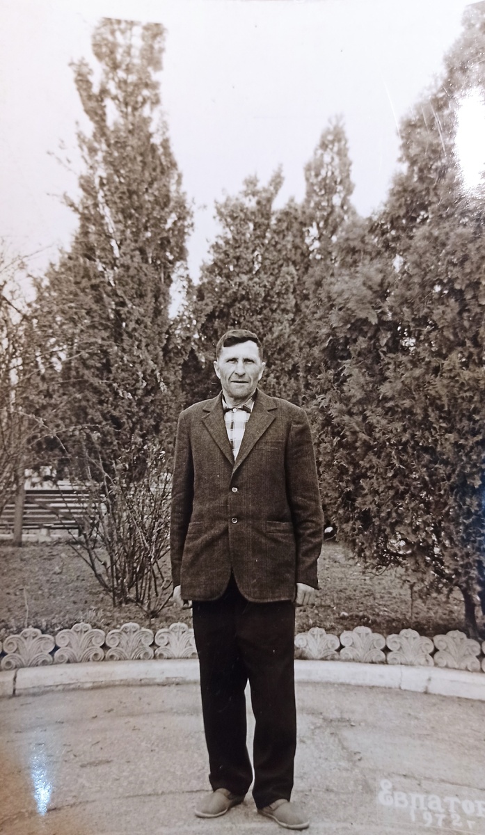 Горшков Ф.Т. на отдыхе в Евпатории в Крыму в 1972 г. Фотография из архива А.А.Семененко.