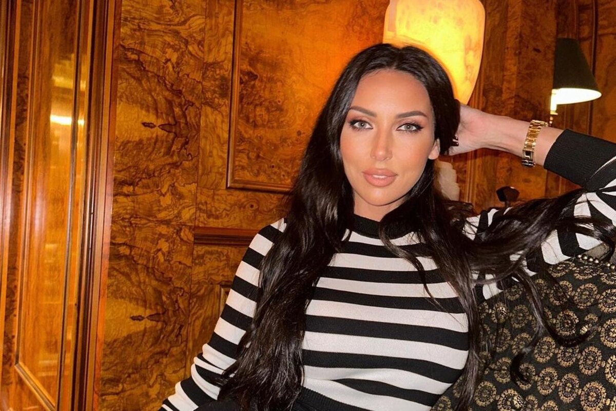    Певица Алсу Социальные сети