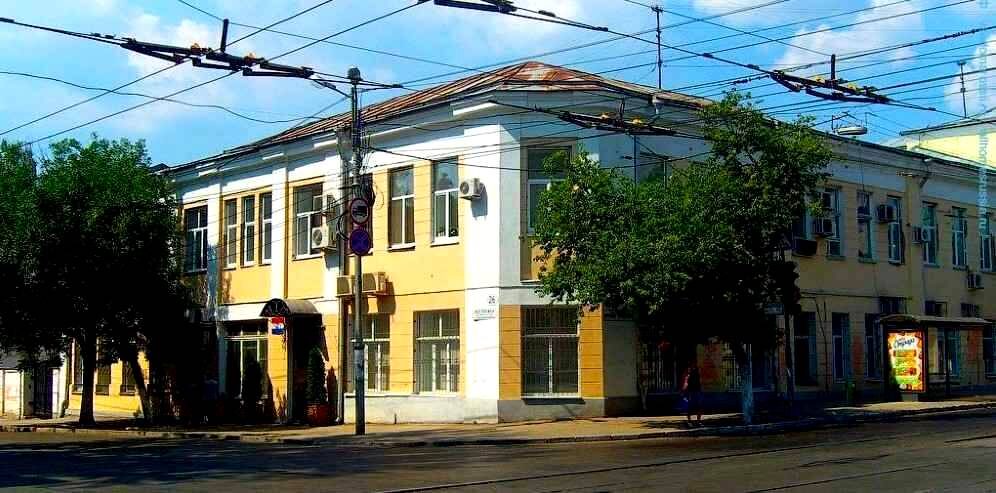 Льва Толстого, 26 / Фрунзе, 118