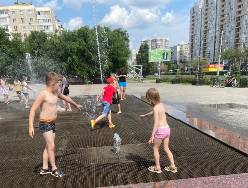 Купание в фонтане стало самым ярким событием 😁