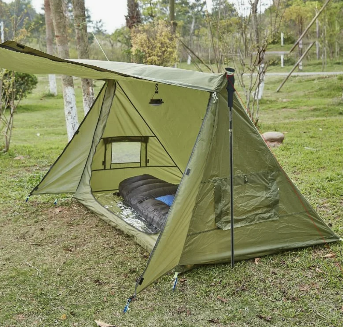 Охотничья палатка – важнейший элемент снаряжения. От того, насколько тщательно она выбрана, будет зависеть степень комфорта ночевок на протяжении всей экспедиции.