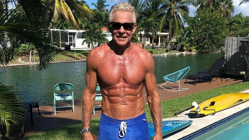 Как вам такой пресс в 70 с хвостиком? 