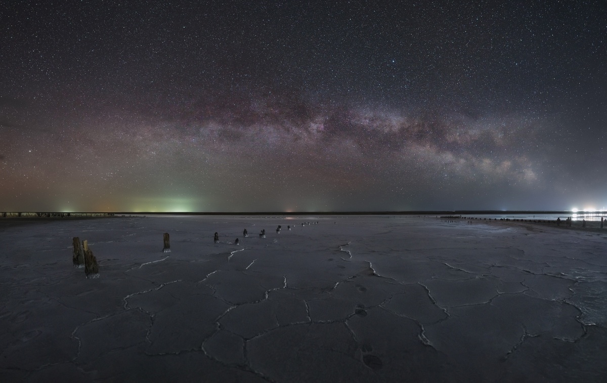 Canon 6D + Samyang 20mm f1.8: 20*15 sec, iso 6400, f2.0, Автор - @elizzbad