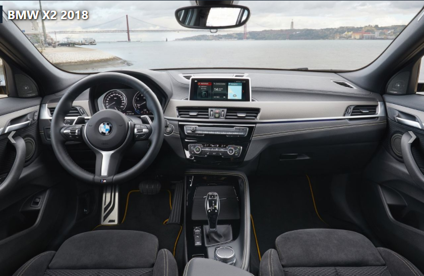 Интерьер BMW X2 2018 года