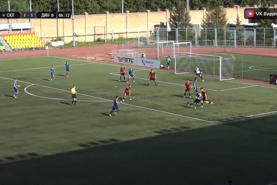    Момент перед вторым голом. Фото: скриншот прямой трансляции сообщества LEON — Вторая Лига | Дивизион Б