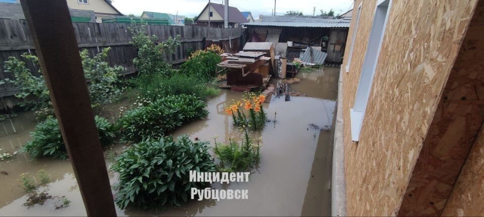    Авария в Рубцовске. Источник: t.me/rbk_inc