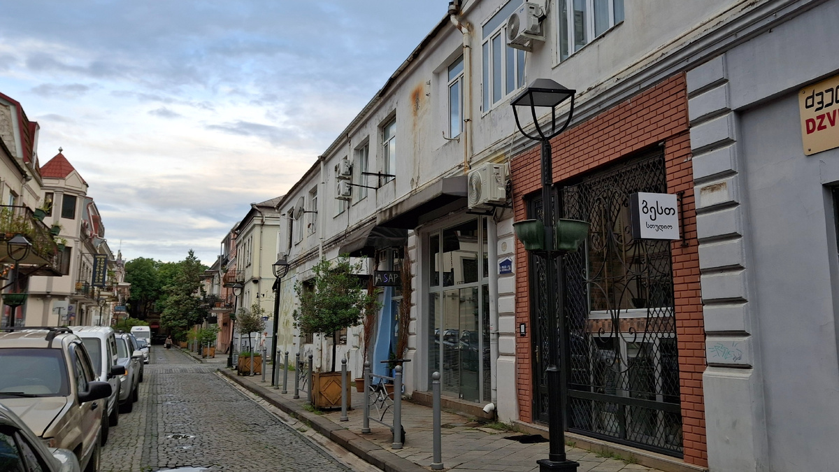 Отель где-то здесь ... Фото автора