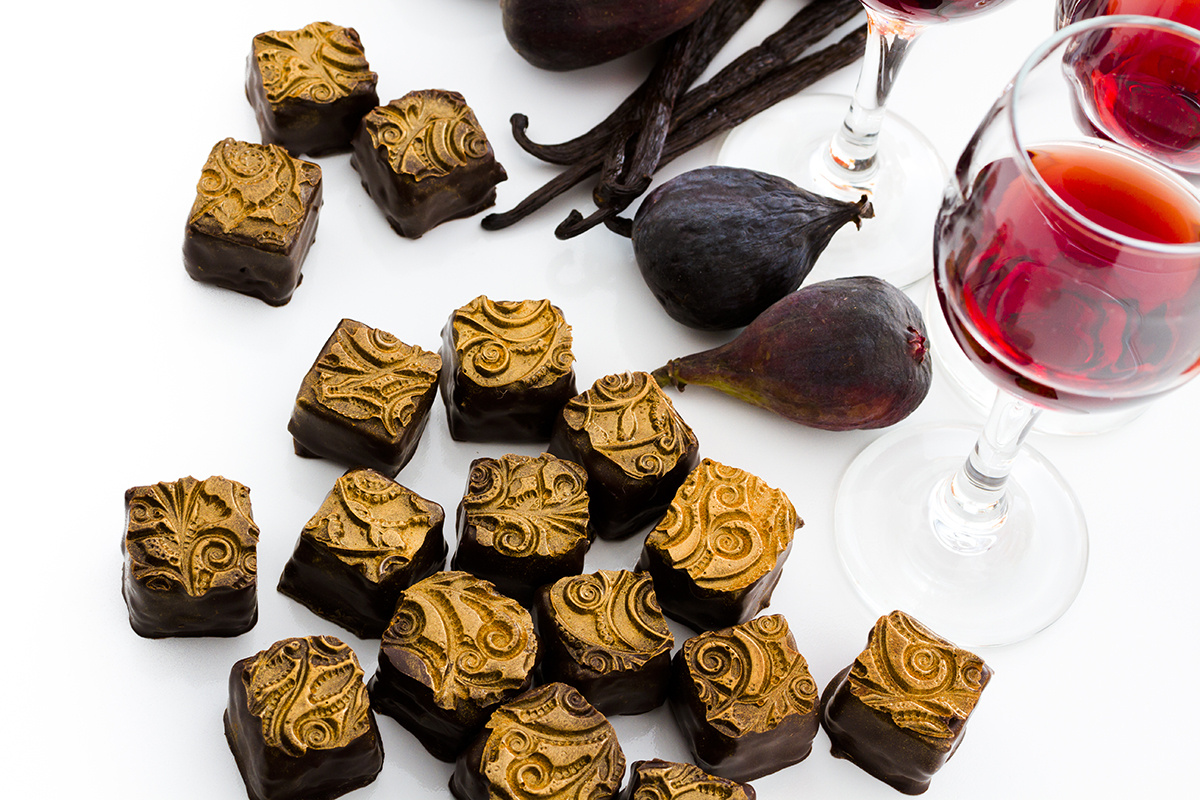 Arina P Habich / Shutterstock / FOTODOM📷Выдержанное сухое вино из Риохи прекрасно сочетается с темным шоколадом