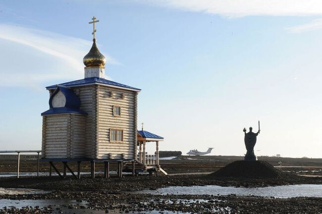 Церковь Николая Чудотворца на Земле Александры в Арктике (фото с сайта "Азбука паломника")