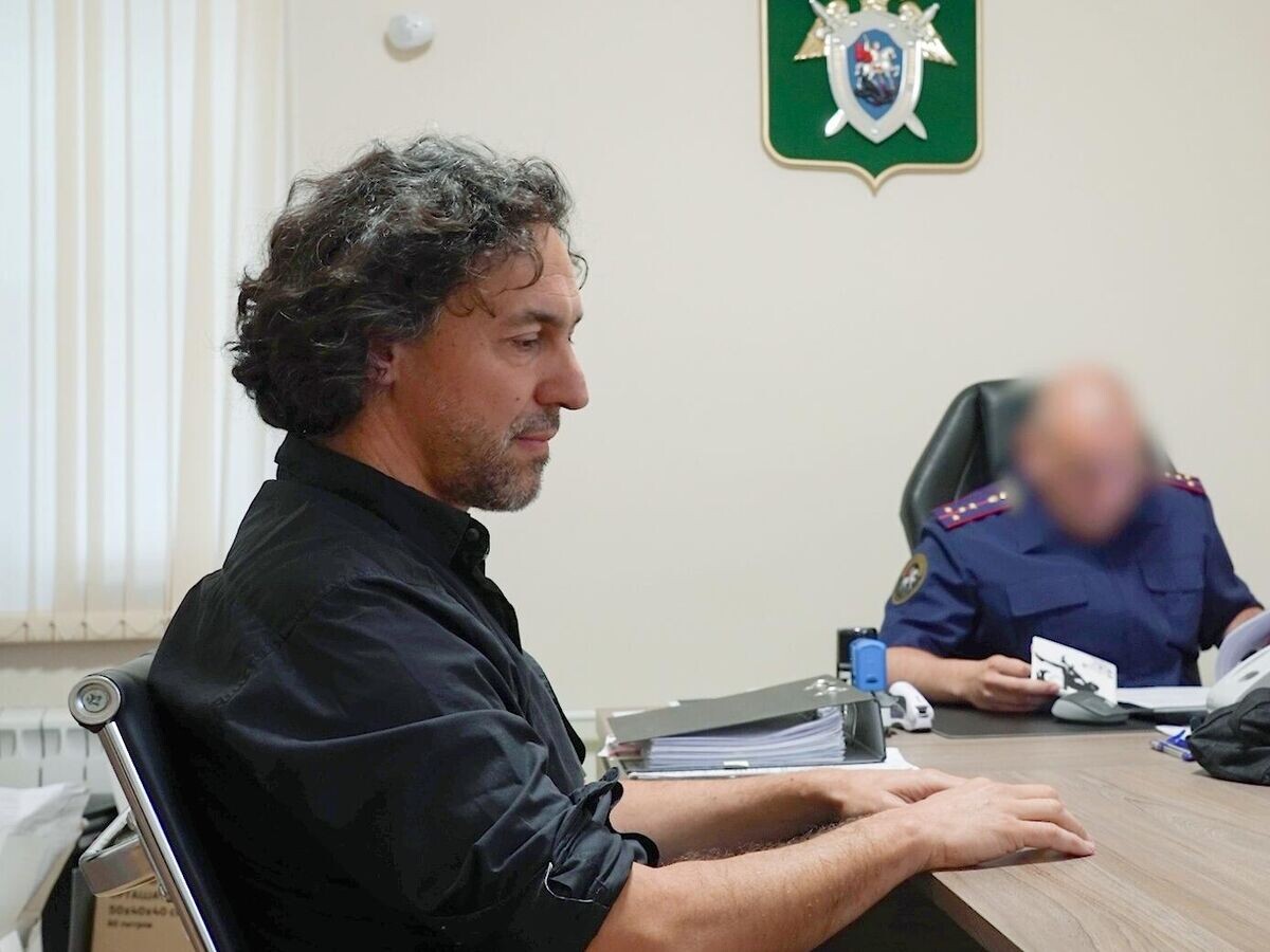    Гражданин Франции Лоран Клод Жан-Луи Винатье, задержанный сотрудниками ФСБ РФ и Следственного комитета РФ за сбор военных сведений© РИА Новости / ЦОС ФСБ РФ