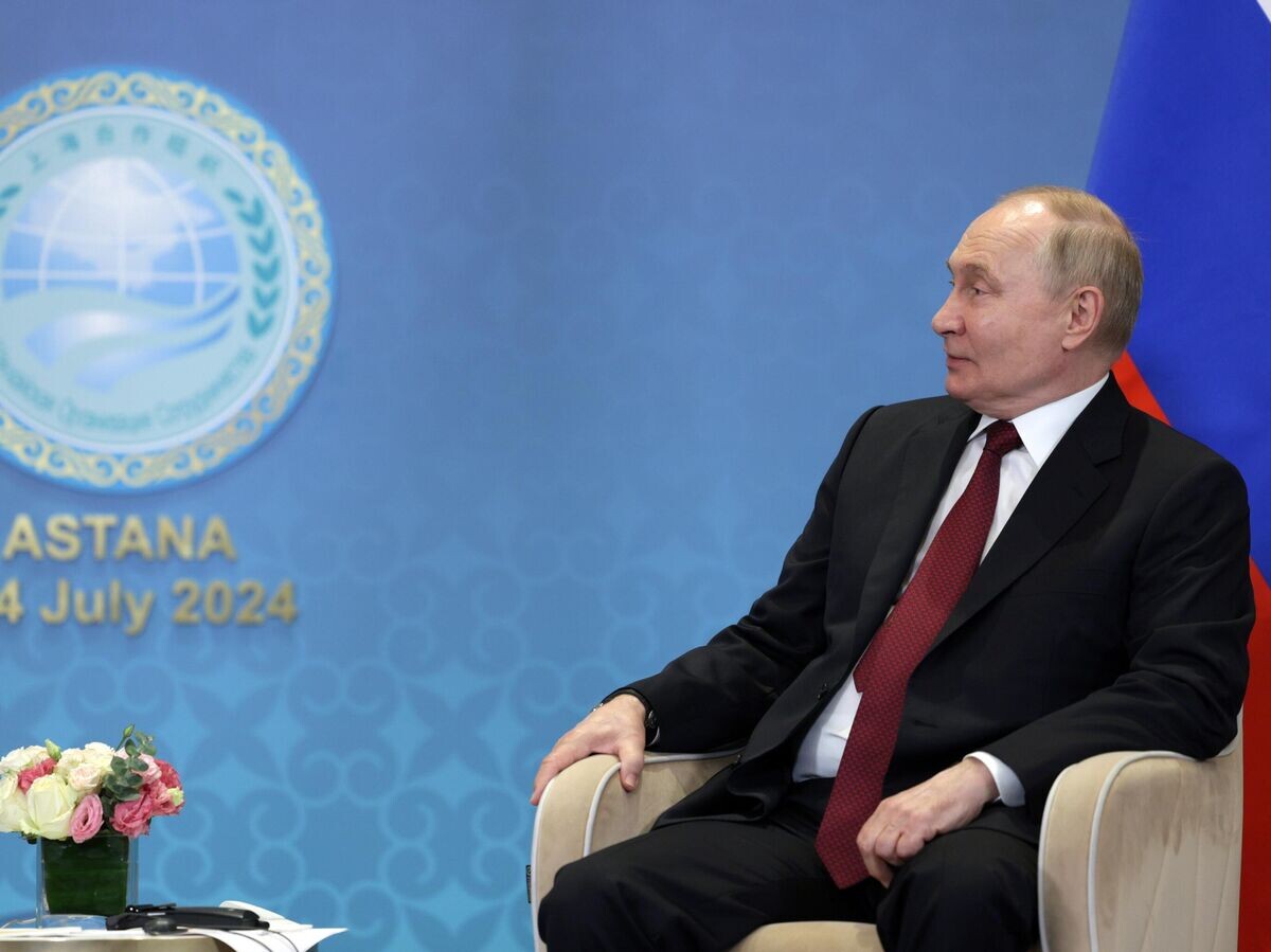    Визит президента Владимира Путина в Казахстан для участия в саммите ШОС© POOL