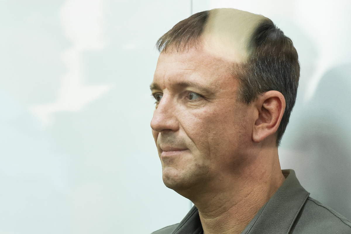 Ивану Попову добавили пункт о служебном подлоге в официальное обвинение. Фото: Сергей Савостьянов/ТАСС