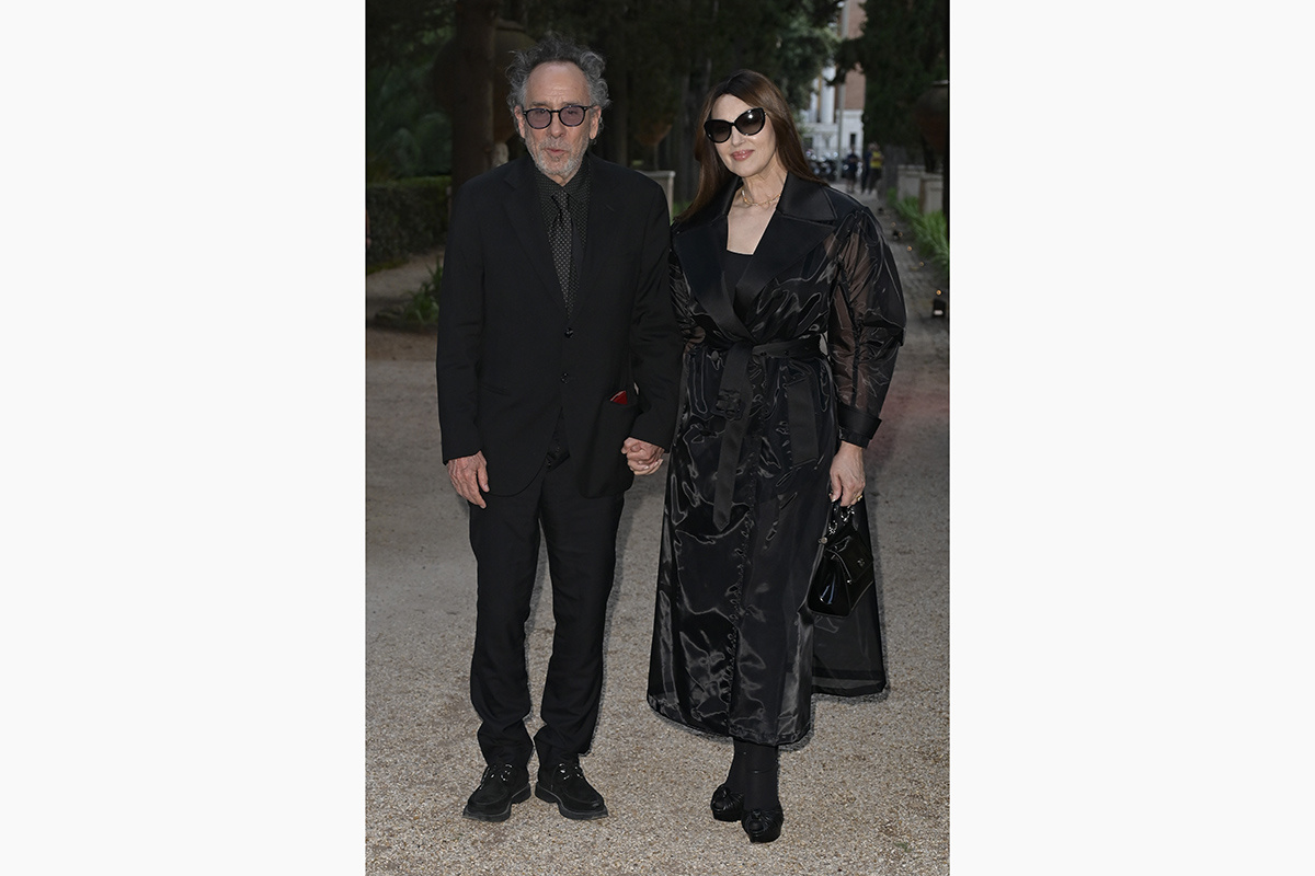 Mario Cartelli / Zuma / ТАСС📷Режиссер Тим Бёртон и актриса Моника Беллуччи на 64-й церемонии вручения наград итальянской кинопремии Globo d'Oro