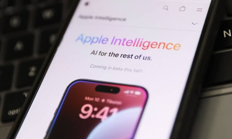    Apple Intelligence вполне может стать платным сервисом. Фото: Bloomberg