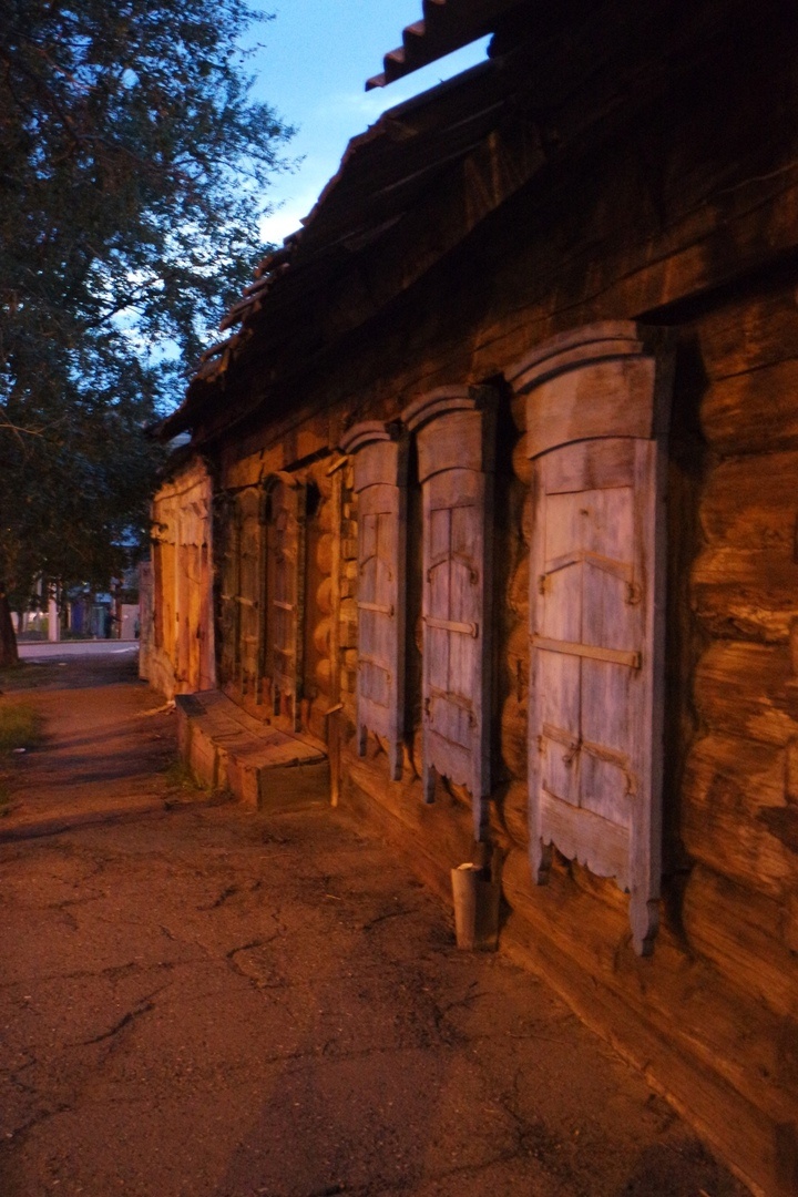 улица 25-го Октября - угол с Трилиссера