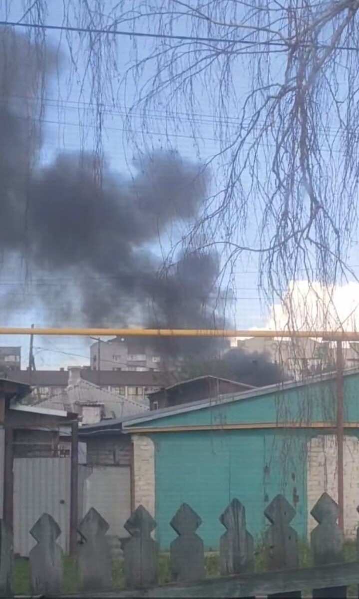    Пожар на улице Смирнова. Источник: t.me/incident22